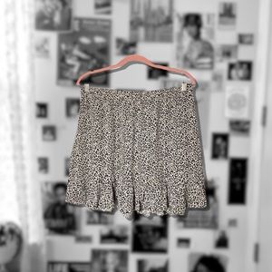 AMERICAN EAGLE- Flowy Cheetah Mini Skirt🐈
